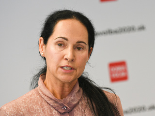 Lucia Kurilovská 