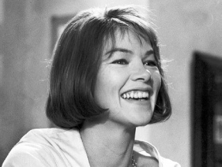 Kvôli politike zavesila hereckú