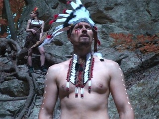 Domi Stoff poslovenčil svoje