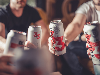 Budvar 33 má všetky