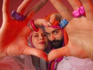 Tolstoys ohlasujú druhý album