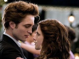 Všetci fanúšikovia upírov, POZOR: