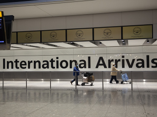 KORONAVÍRUS Londýnske letisko otvorilo