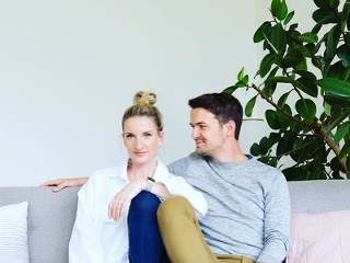 Medzi Adelou a Viktorom