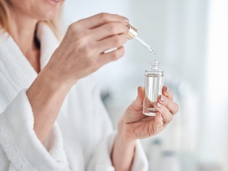 Mladšia a vypnutejšia pleť?