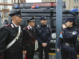 Talianska polícia zadržala členov