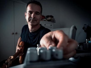 Peter Uher sa experimentmi