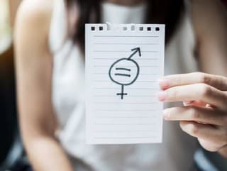 Žena (24) sa narodila