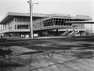 Historické okienko: Nová budova