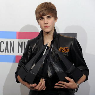 Justin Bieber: Prekonal rekordy