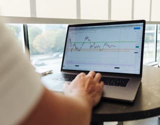 Láka ťa svet cenných