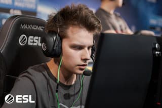 Kto je David Čerňanský?