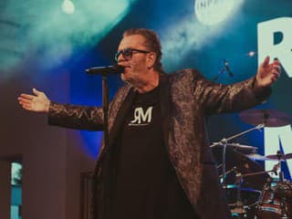 Richard Müller opäť koncertuje