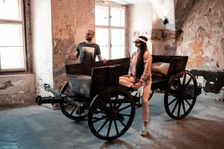 Pozri si históriu Banskej