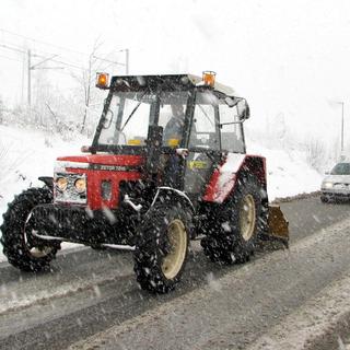 Na Slovensku husto sneží,