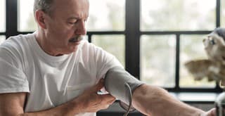 Únava, bolesti, vysoký tlak