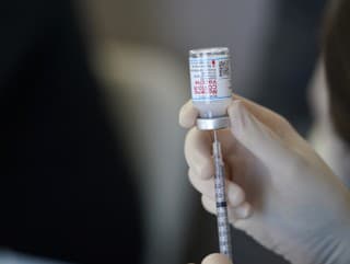 KORONAVÍRUS Island pozastavil očkovanie