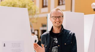 Ivan pracuje ako etický