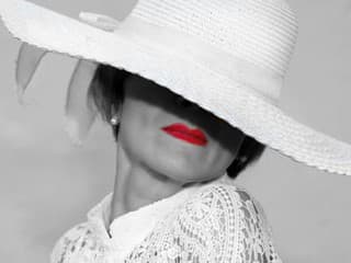 Po búrlivých vzťahoch žije