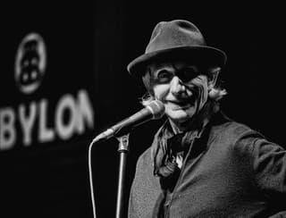 Apoštol Erik Truffaz dobyl