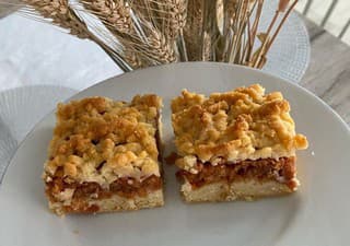 FOTORECEPT Jablkový koláč plný