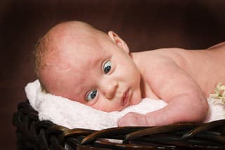 Písmená a čísla: Aj