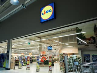 Obľúbený reťazec ide s Obľúbený reťazec ide s