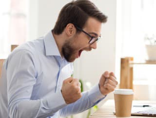 Deväť Slovákov si rozdelilo