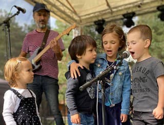 Aj Jana Kirschner, Katka