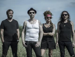 Slovensko-česká kapela Pekelné kone