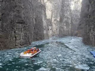 Plavbe tiesňavou Baquan 