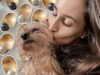 Topmodelka Niki Lowrie miluje