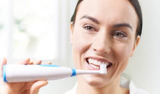 Ako vybrať elektrickú zubnú