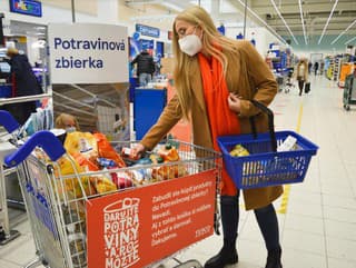 Tesco pomôže ľuďom v