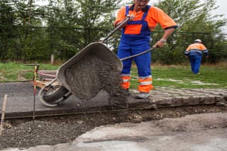 Stavba cyklotrasy v Bratislave