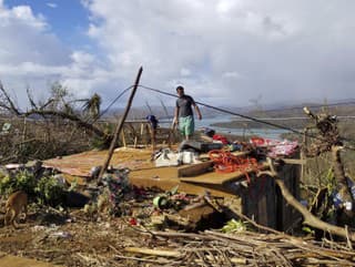 Na Filipínach vyčíňal tajfún
