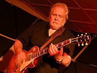 Zomrel gitarista Luboš Andršt,