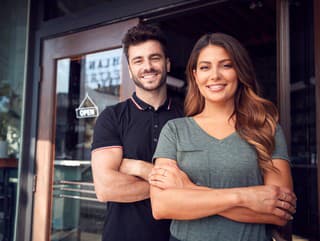 Atraktívne benefity a slušné