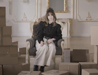 Mladá speváčka Anika Iris