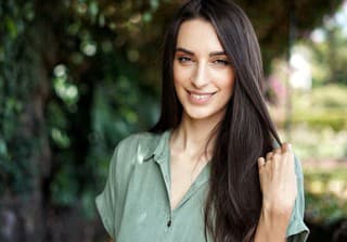 Surová Dcérka vydala už