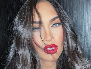 Zasnúbená Meghan Fox si