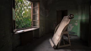 Opustená psychiatrická liečebňa: Autentické