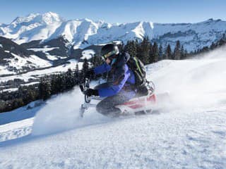 Elektromotorka na sneh