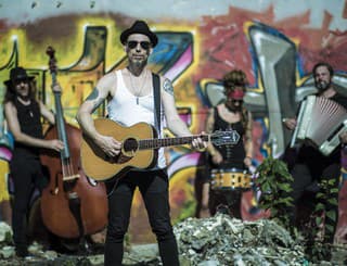 Pekelné kone debutujú albumom