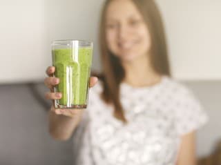 NÁPOJ, ktorý URÝCHĽUJE spaľovanie