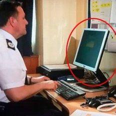 Ako policajt na počítači