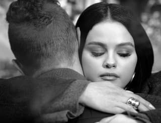 VIDEO: Coldplay zverejnili romantický