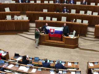 Marian Kotleba v parlamente