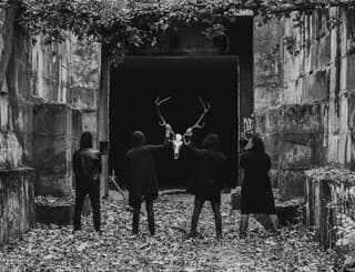 Post-blackmetalová Besna pozýva do