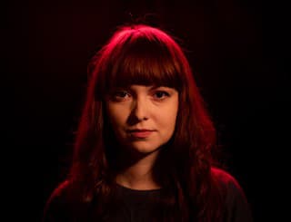 Tanec, víno a divadelná